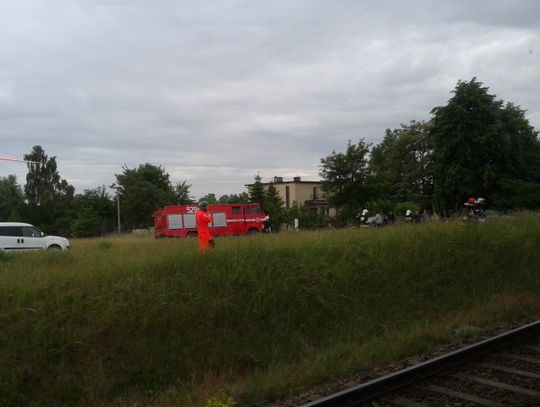 TRAGEDIA NA TORACH 19 - latek wpadł pod pociąg? 