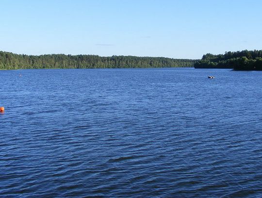 Tragedia nad jeziorem Brzeźno koło Dziemian–utonął 71-letni mężczyzna