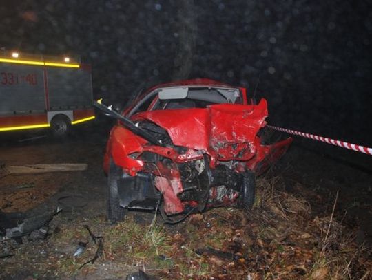 Tragiczne zderzenie. "Czołówka" forda z lanosem. Zginęli kierowcy
