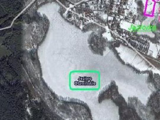 Tragiczny piknik. W jeziorze Otomińskim wyłowiono ciało 14-letniego chłopaka