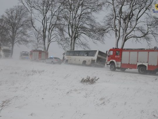 Tragiczny wypadek autobusu, nie żyje jedna osoba