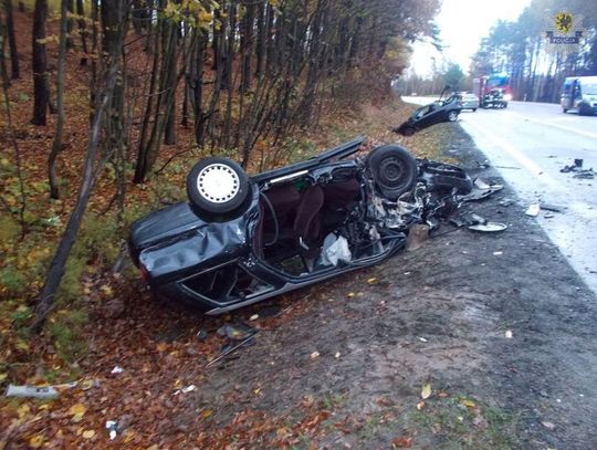 Tragiczny wypadek na &quot;Luzińskiej Górze&quot;, zginął kierowca, dwie osoby ranne