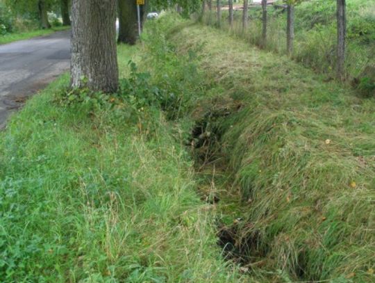 Trują szambami. Kradną i zanieczyszczają. Problemy z wodą i szambem
