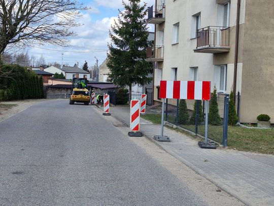 Trwa modernizacja chodnika w Lubichowie