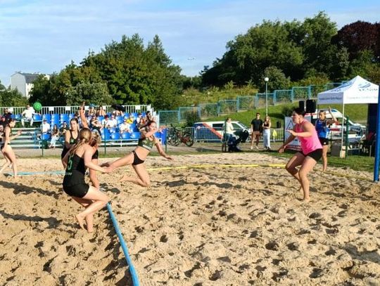 Trwają eliminacje do Mistrzostw Polski w Piłce Plażowej Ręcznej