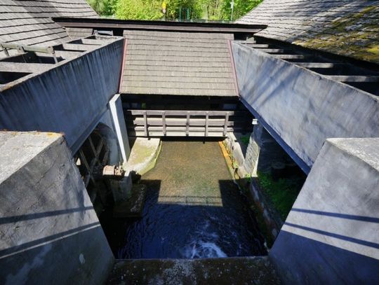 Trwają prace zabezpieczające Kuźnie Wodną przed skutkami intensywnych deszczy. 