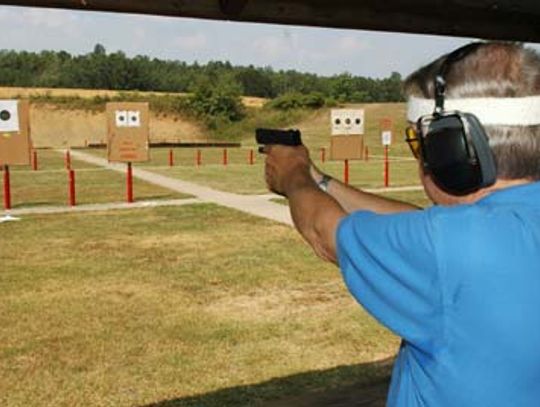 Turniej na strzelnicy