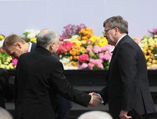 TYLKO 4,5 PROC. RÓŻNICY. KOMOROWSKI - 41.22  KACZYŃSKI - 36.74  