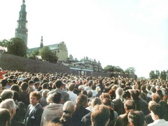 Tysiące wiernych u stóp Matki Bożej Częstochowskiej 