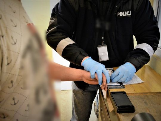 U 23-letniego pasażera auta osobowego znaleziono liczne porcje narkotyków m.in. MDMA