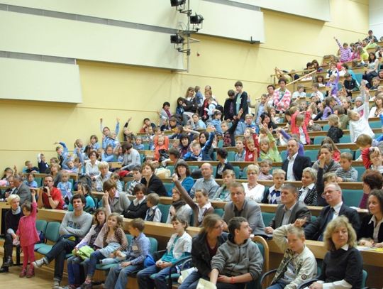 Uczą bawiąc, czyli konferencja dla młodych naukowców