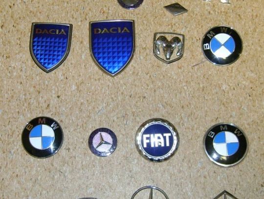 Uczniowie okradli auta - planowali stworzyć kolekcję marek