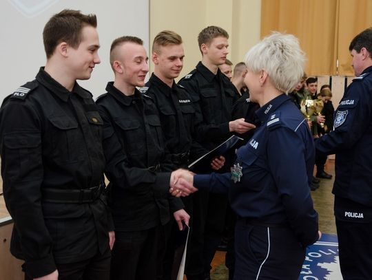 Uczniowie Policyjnego Liceum Ogólnokształcącego najlepsi w turnieju o Puchar Komendanta Szkoły Policji w Słupsku