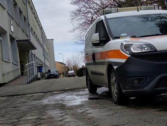 Ulatniajacy się gaz w szkole