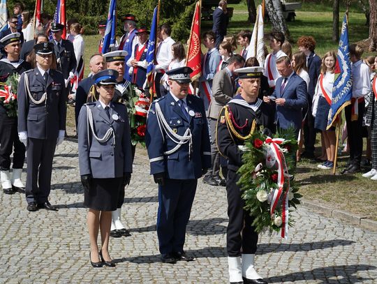 Uroczystości upamiętniające 77. rocznicę wyzwolenia niemieckiego, nazistowskiego obozu koncetracyjnego KL Stutthof