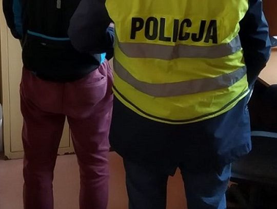 Uszkodził witrynę sklepową – zatrzymali go policjanci