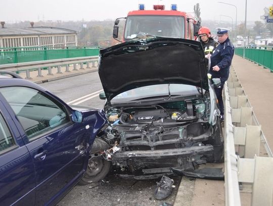Uszkodzonych 6 aut ma moście w Pruszczu Gdańskim
