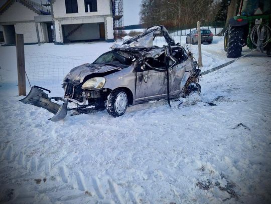 Utopili samochód w jeziorze, bo... chcieli sobie pojeździć po lodzie. Znamy szczegóły zdarzenia