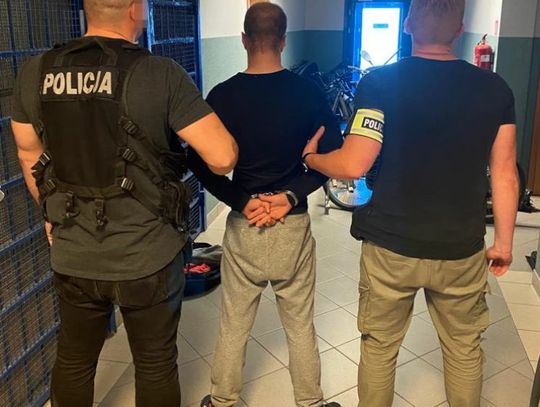 Użył noża żeby okraść, grozi mu osiemnaście lat więzienia