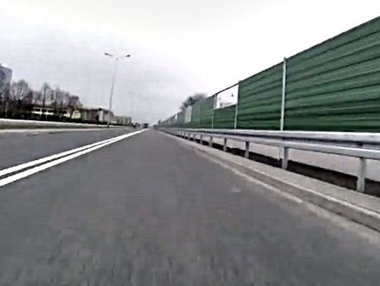 [VIDEO] Nowosuchostrzycką "na rolkach"