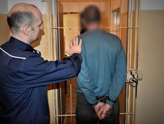 W Dzień Kobiet pobił kobietę i groził śmiercią...
