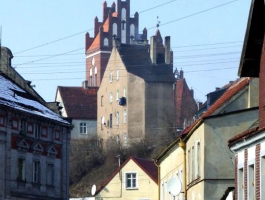 W Gniewie wywieźli zimę za miasto... 200 przyczep, czyli 1600 ton śniegu mniej!