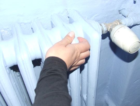 W oczekiwaniu na ciepło. Dlaczego nasze grzejniki są zimne?