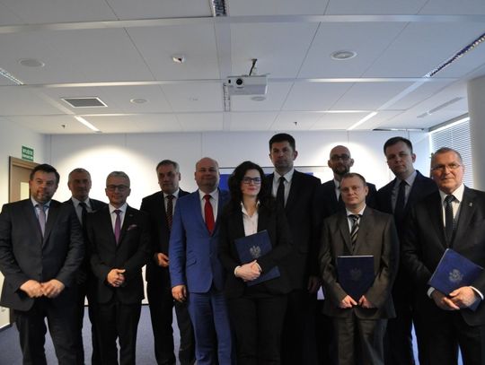 W siedzibie UPT podpisano umowę na nowy wiadukt Biskupia Górka w Gdańsku 