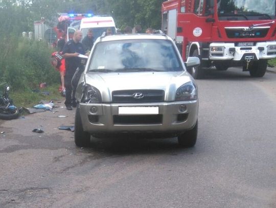 W Widlicach auto zderzyło się z motocyklem