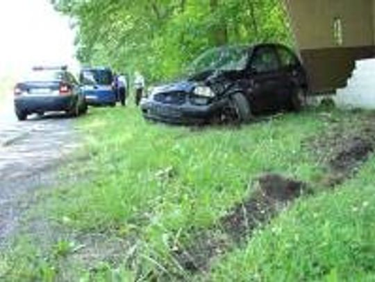 Wariatka za kierownicą - uciekała 30 km, 150 km/godz.!