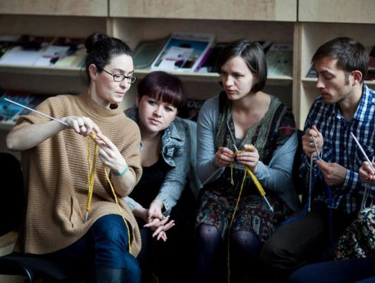 Warsztaty dziergania drutach i szydle znów w IKM