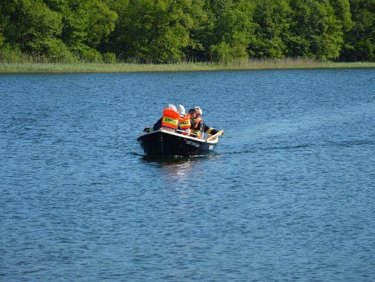 WAŻNE: Trwają intensywne poszukiwania na jeziorze Borzechowskim Wielkim
