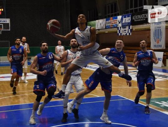 Ważne zwycięstwo DECKI PELPLIN w Prudniku. Pelplin wygrywa 9 punktami!