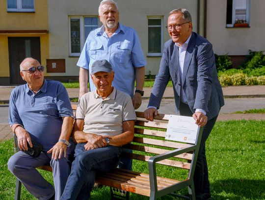 Więcej miejsc odpoczynku dla seniorów podczas spacerów