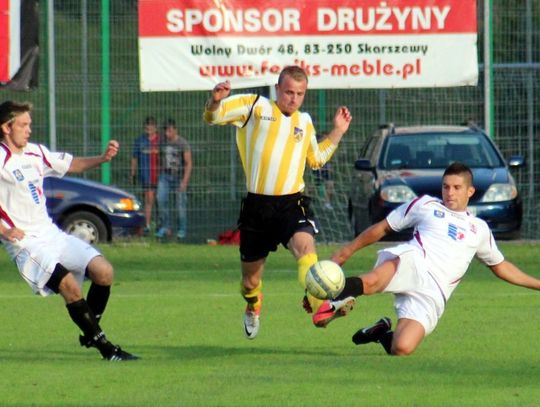 Wierzyca nie zawodzi i jest w czołówce - remis z Chwaszczynem, zwycięskie derby