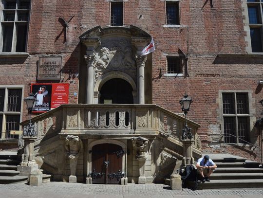 Winda w Ratuszu Głównego Miasta Gdańska stanie do końca 2017 r. 