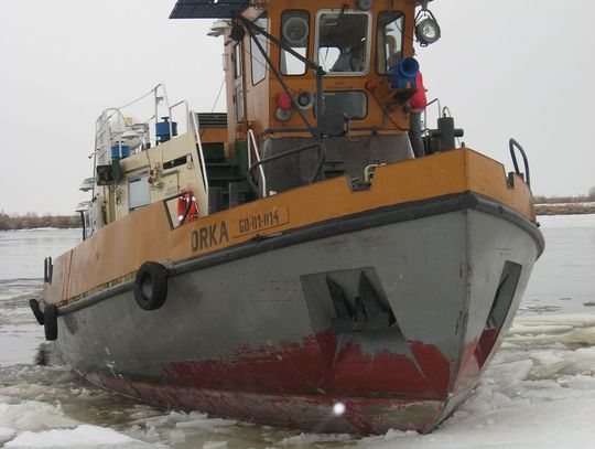 Wisła skłuta lodem. Lodołamacze wypłynęły na ratunek