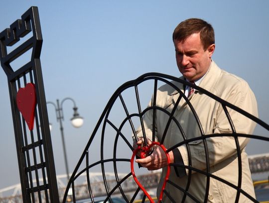 Władze miasta bezradne wobec plagi złomiarzy