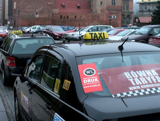 Władze miasta kontra taksówkarze – 1:0