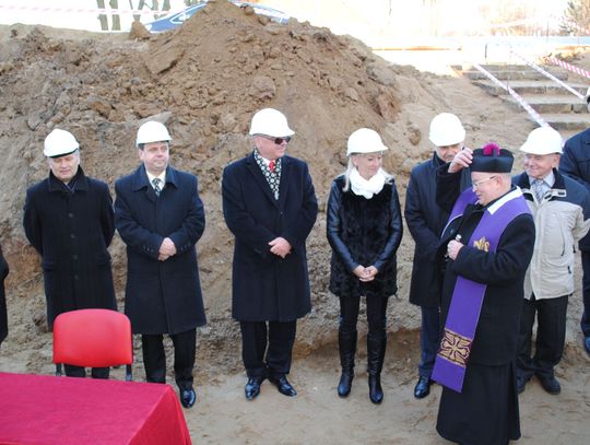 Wmurowano kamień węgielny. Szpital się rozrasta