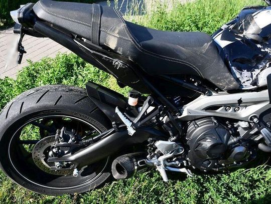 Wstępnie ustalono: volkswagen nie ustąpił pierwszeństwa motocyklowi. DOSZŁO DO ZDERZENIA!