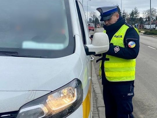 Wtorkowa akcja profilaktyczna  NIECHRONIENI UCZESTNICY RUCHU DROGOWEGO. 17 wykroczeń m.in. przechodzenie w miejscu niedozwolonym