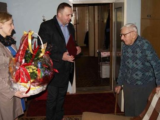 Wyjątkowe urodziny. Pan Bernard skończył 96 lat!