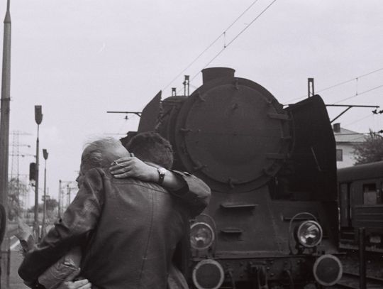 Wyjechali z "dokumentem podróży" zamiast paszportu, bez prawa powrotu