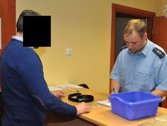 Wyłudzili 13 tys. zł od 68-letniej mieszkanki Kociewia. Dziś są już w rękach policji.