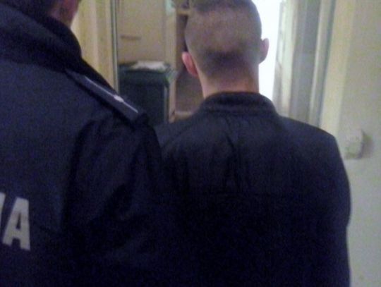 Wymusił telefon grożąc ostrym narzędziem! Rozbój przy ul. Pomorskiej