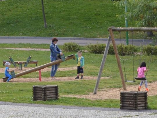 Wypadek czy nieszczęśliwe zdarzenie na placu zabaw? 