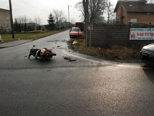 Wypadek na skrzyżowaniu w Narkowach - zginął kierowca motoroweru