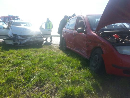 Wypadek w Czarlinie. Jedna osoba ranna 
