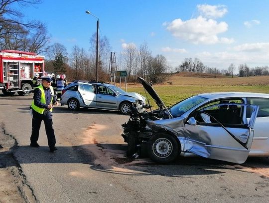 Wypadek w Gowidlinie. 48-latek nie ustąpił pierwszeństwa.